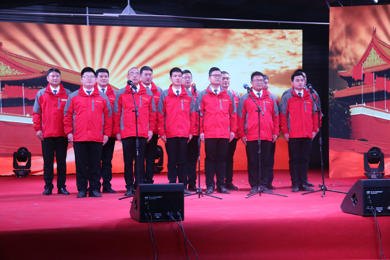 團(tuán)結(jié)就是力量.jpg 團(tuán)結(jié)就是力量.jpg