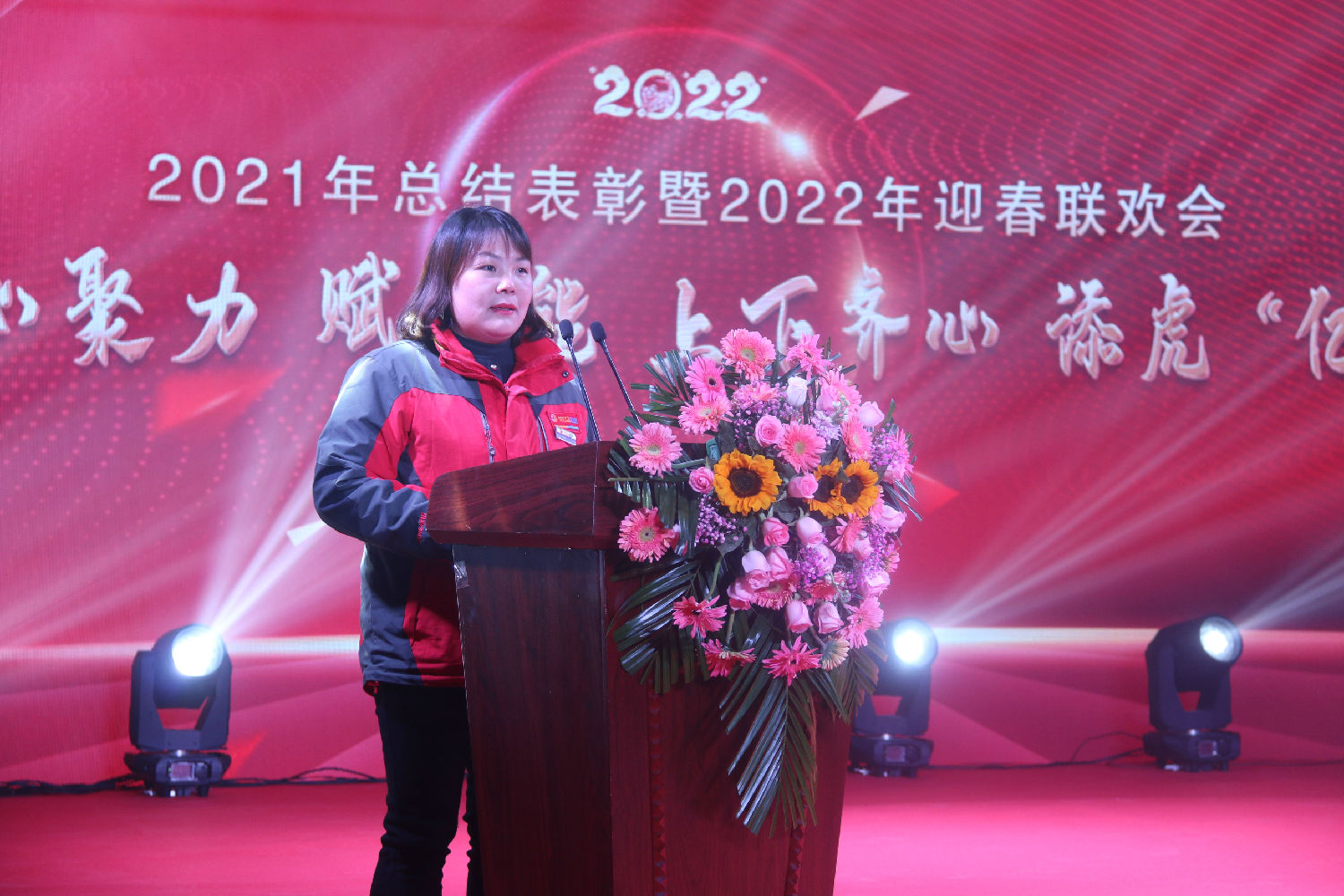 張燕.jpg 張燕.jpg